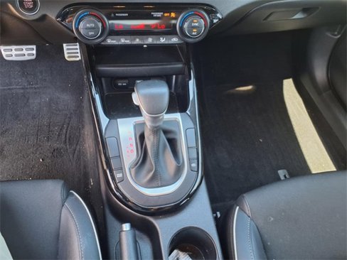 Used 2023 Kia Forte GT-Line image 14