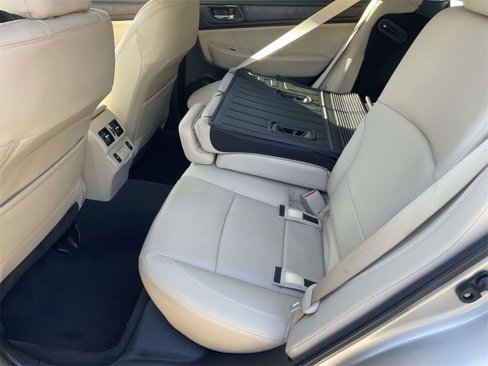 Used 2019 Subaru Outback 3.6R Limited w/ Popular Package #2 image 8