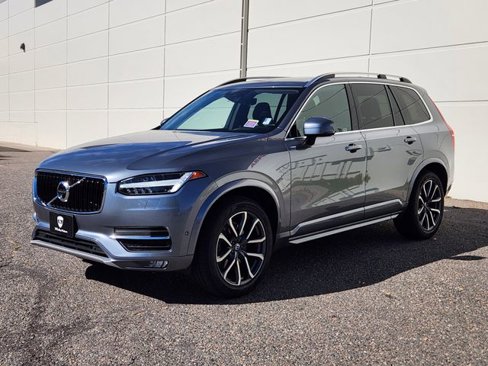 Used 2016 Volvo XC90 T6 Momentum w/ Momentum Plus Package image 3