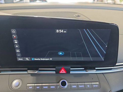 Certified 2024 Hyundai Elantra SEL image 8