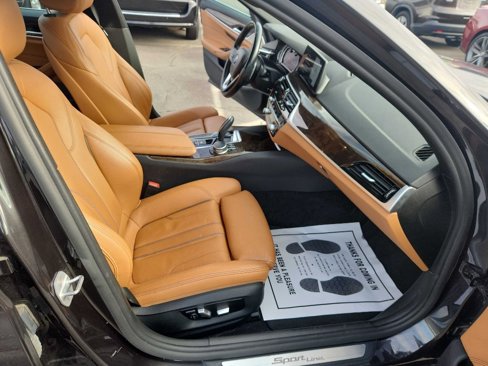 Used 2018 BMW 530i xDrive w/ Premium Package image 22