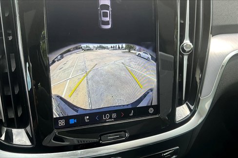 Certified 2025 Volvo S60 B5 Core image 29
