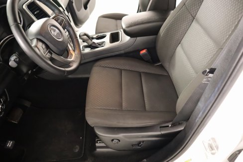 Used 2020 Jeep Grand Cherokee Laredo image 10