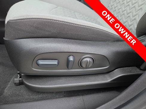Used 2024 Chevrolet Equinox LS w/ LS Convenience Package image 13