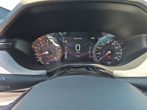 New 2025 Jeep Compass Latitude image 25