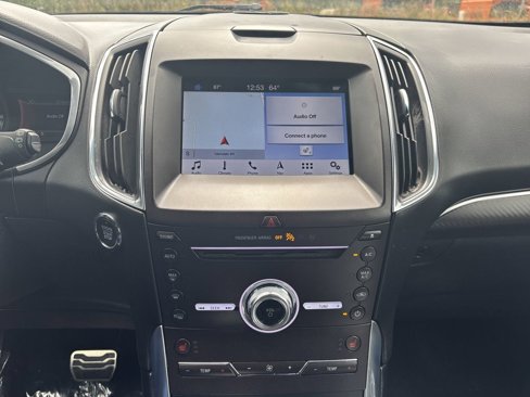 Used 2019 Ford Edge ST w/ Cold Weather Package image 8