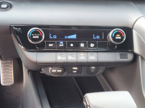 New 2025 Hyundai Elantra Sport image 23
