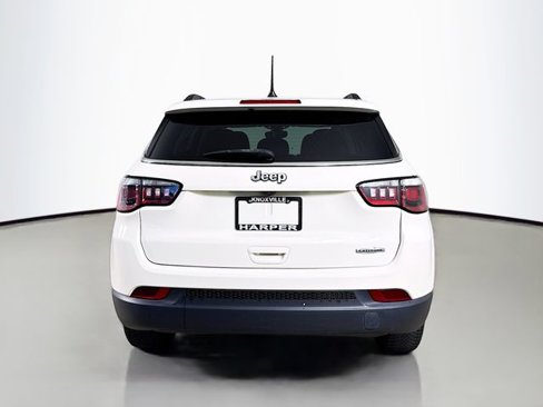 Used 2018 Jeep Compass Latitude w/ Popular Equipment Group image 8