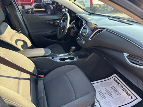 Used 2020 Chevrolet Malibu LT image 25