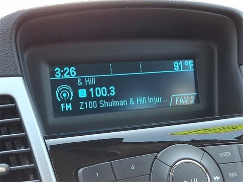 Used 2014 Chevrolet Cruze LT image 18