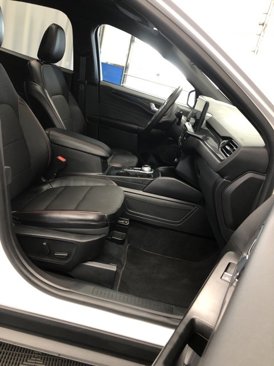 Certified 2023 Ford Escape ST-Line Select w/ Tech Pack #2 image 32