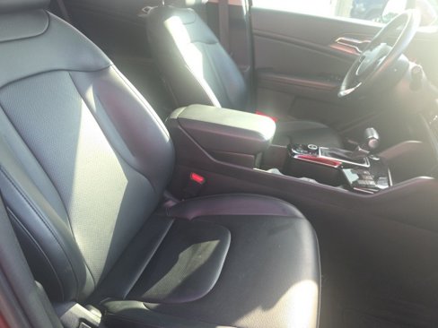 Used 2023 Kia Sportage SX image 14