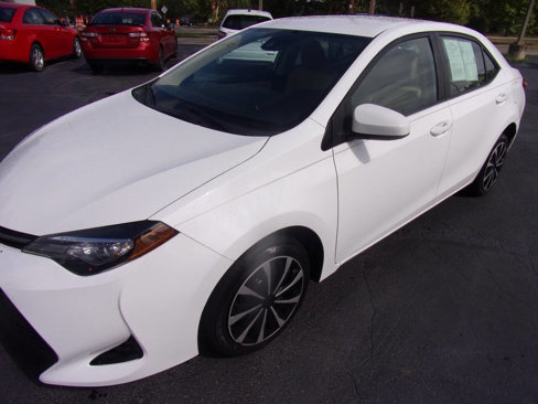 Used 2017 Toyota Corolla LE image 2