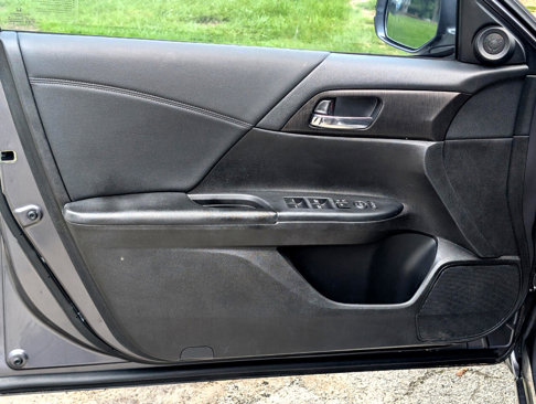 Used 2014 Honda Accord EX image 16