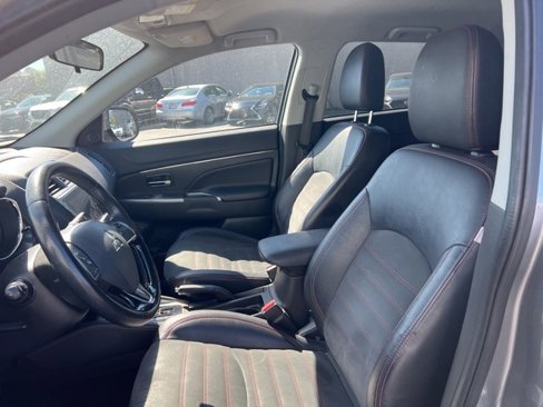 Used 2018 Mitsubishi Outlander Sport SE image 21