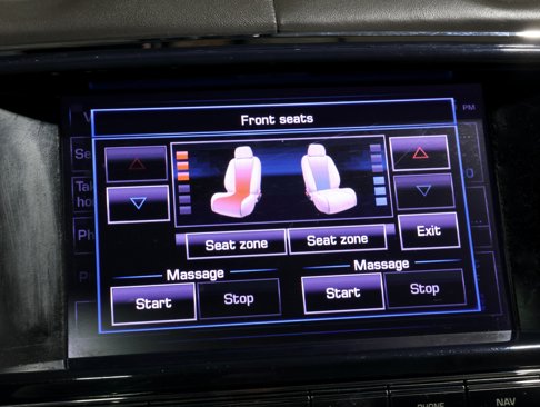 Used 2013 Jaguar XJ image 14