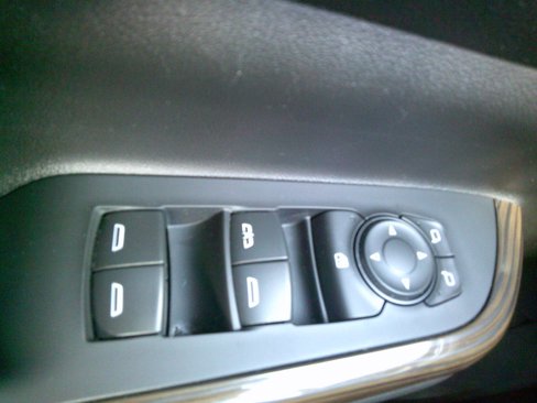 Used 2023 GMC Acadia SLE w/ Driver Convenience Package image 8