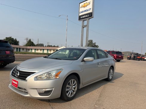 Used 2013 Nissan Altima 2.5 S image 1