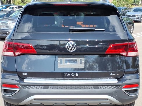 Certified 2024 Volkswagen Taos SE image 26