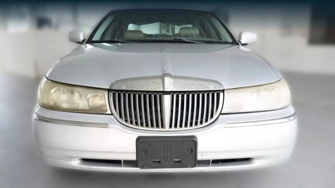 Used 1998 Lincoln Town Car Executive image 5