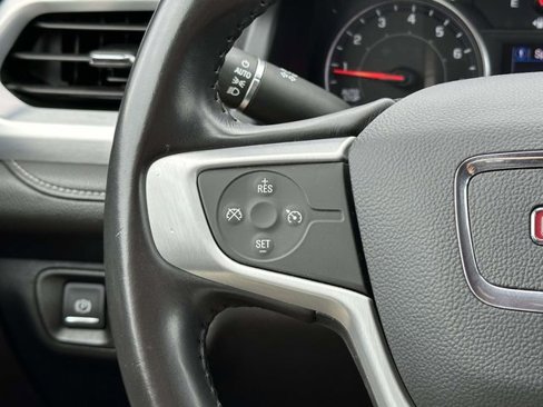 Used 2020 GMC Acadia SLE w/ Driver Convenience Package image 24