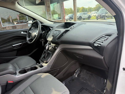 Used 2016 Ford Escape SE image 21