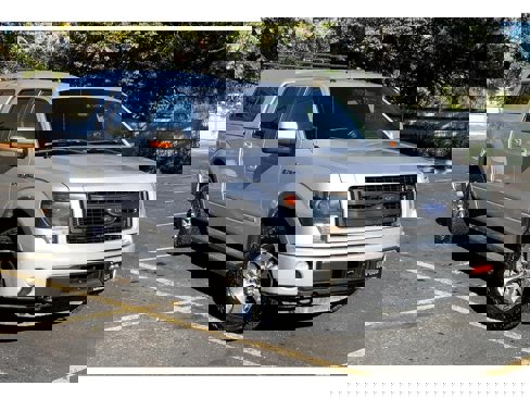 Used 2014 Ford F150 FX4 w/ Equipment Group 402A Luxury image 2