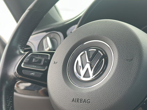 Used 2019 Volkswagen Beetle 2.0T S image 27