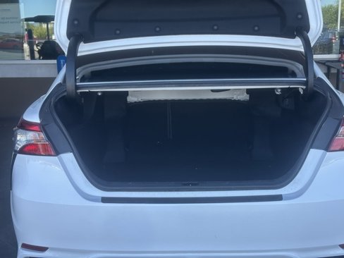 Used 2018 Toyota Camry SE image 20