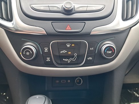 Used 2021 Chevrolet Equinox LS image 26