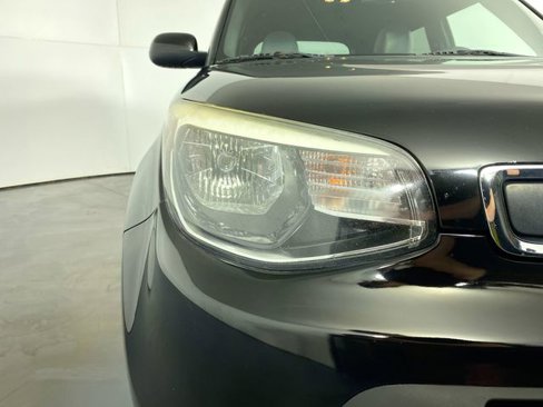 Used 2015 Kia Soul image 26