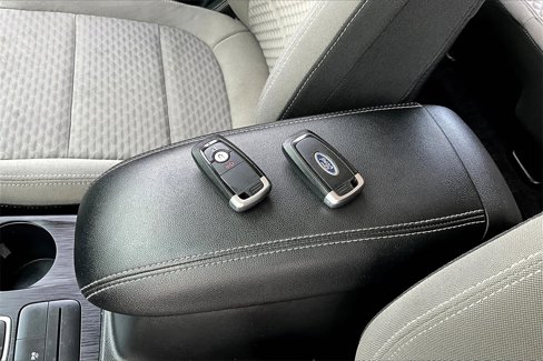 Used 2022 Ford Escape SE image 10
