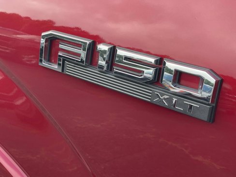 Used 2018 Ford F150 XLT w/ Equipment Group 302A Luxury image 9