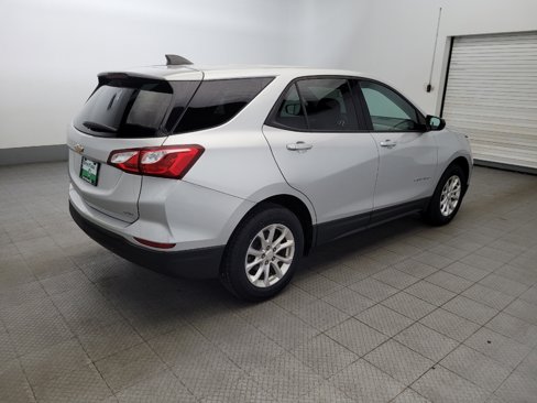 Used 2019 Chevrolet Equinox LS w/ LS Convenience Package image 10