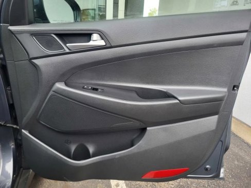 Used 2019 Hyundai Tucson SE image 17