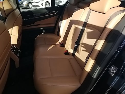 Used 2011 BMW 750i xDrive image 30