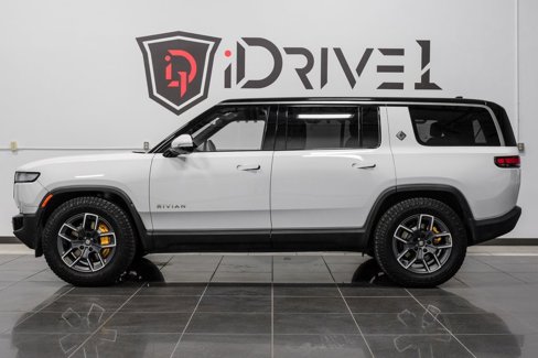 Used 2023 Rivian R1S Adventure image 17
