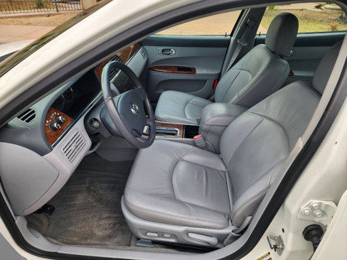 Used 2005 Buick LaCrosse CXS image 10