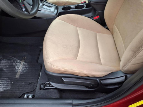 Used 2013 Hyundai Elantra GLS w/ Preferred Pkg image 13