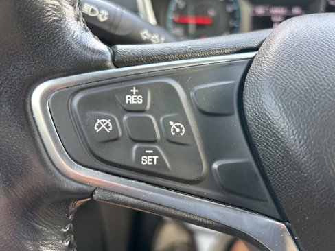 Used 2018 Chevrolet Equinox LT image 20