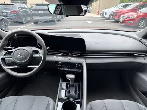 Certified 2023 Hyundai Elantra SEL w/ Convenience Package image 12