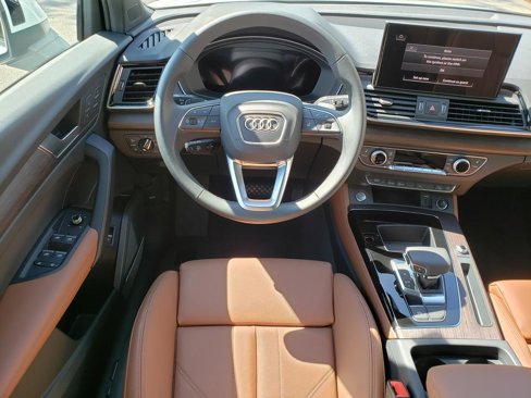Used 2025 Audi Q5 2.0T Premium Plus w/ Premium Plus Package image 14