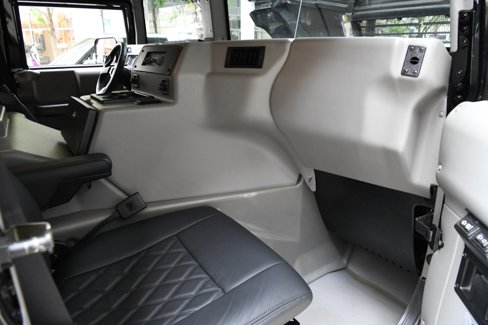 Used 2002 HUMMER H1 4-Door Wagon image 23