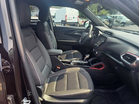 Used 2023 Chevrolet TrailBlazer RS w/ Technology Package image 18