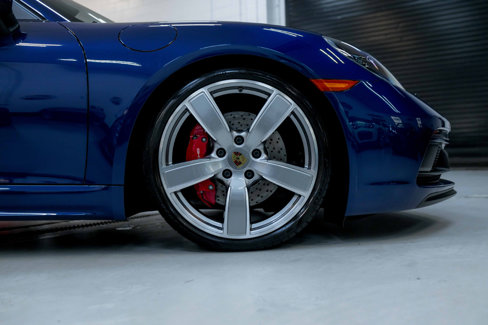 Used 2021 Porsche 718 Cayman GT4 image 34