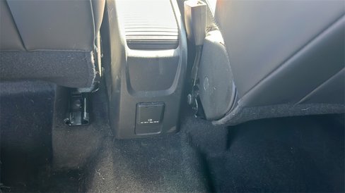 Used 2022 Buick Encore Preferred w/ Safety Package image 30