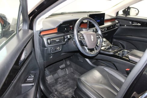 Used 2022 Lincoln Nautilus Reserve image 23