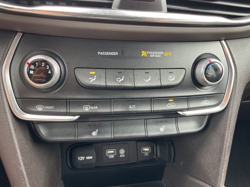 Used 2019 Hyundai Santa Fe SEL image 12