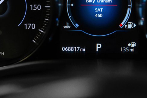 Used 2017 Jaguar F-PACE Prestige image 14
