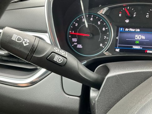 Used 2023 Chevrolet Equinox LT image 25